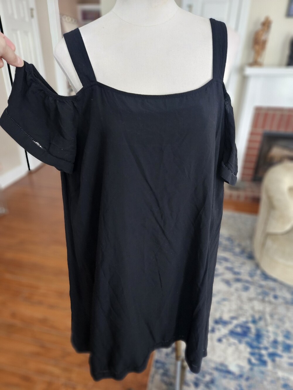 Kaari Cold Shoulder Dress XL